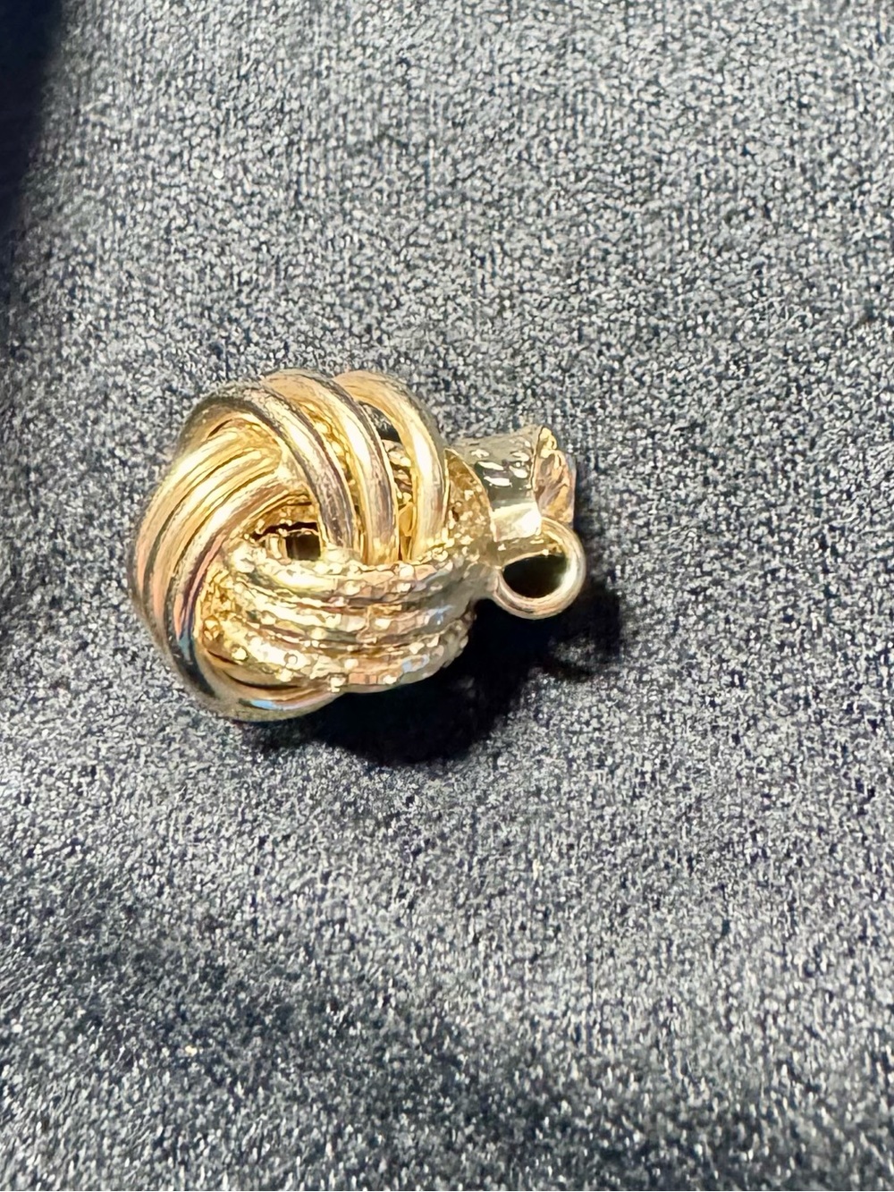 10K Yellow Gold Love Knot Pendent